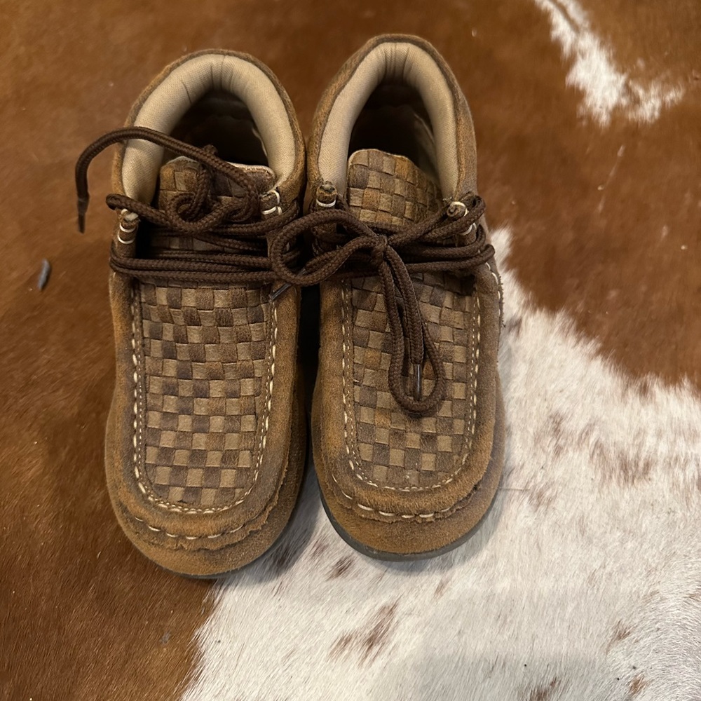 Twisted driving moc boys shoes size 10